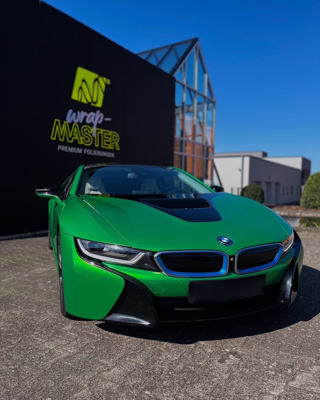 BMW i8 - Lively Green Satin Metallic 🐉