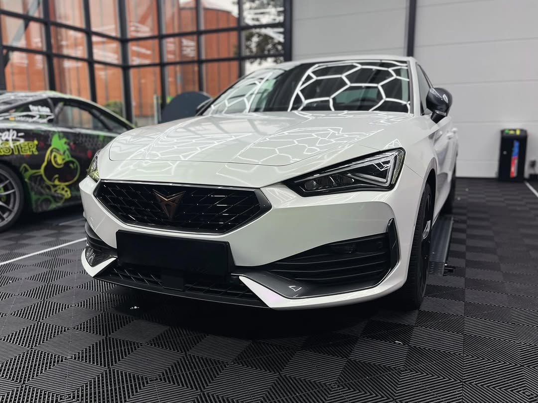 Cupra Leon - Hexis Pearl white Gloss ✨