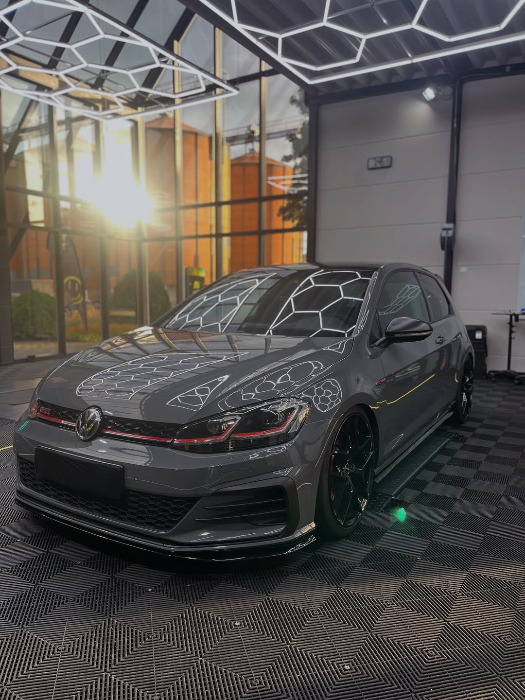 Golf 7 GTI x Dach & Spoilerfolierung