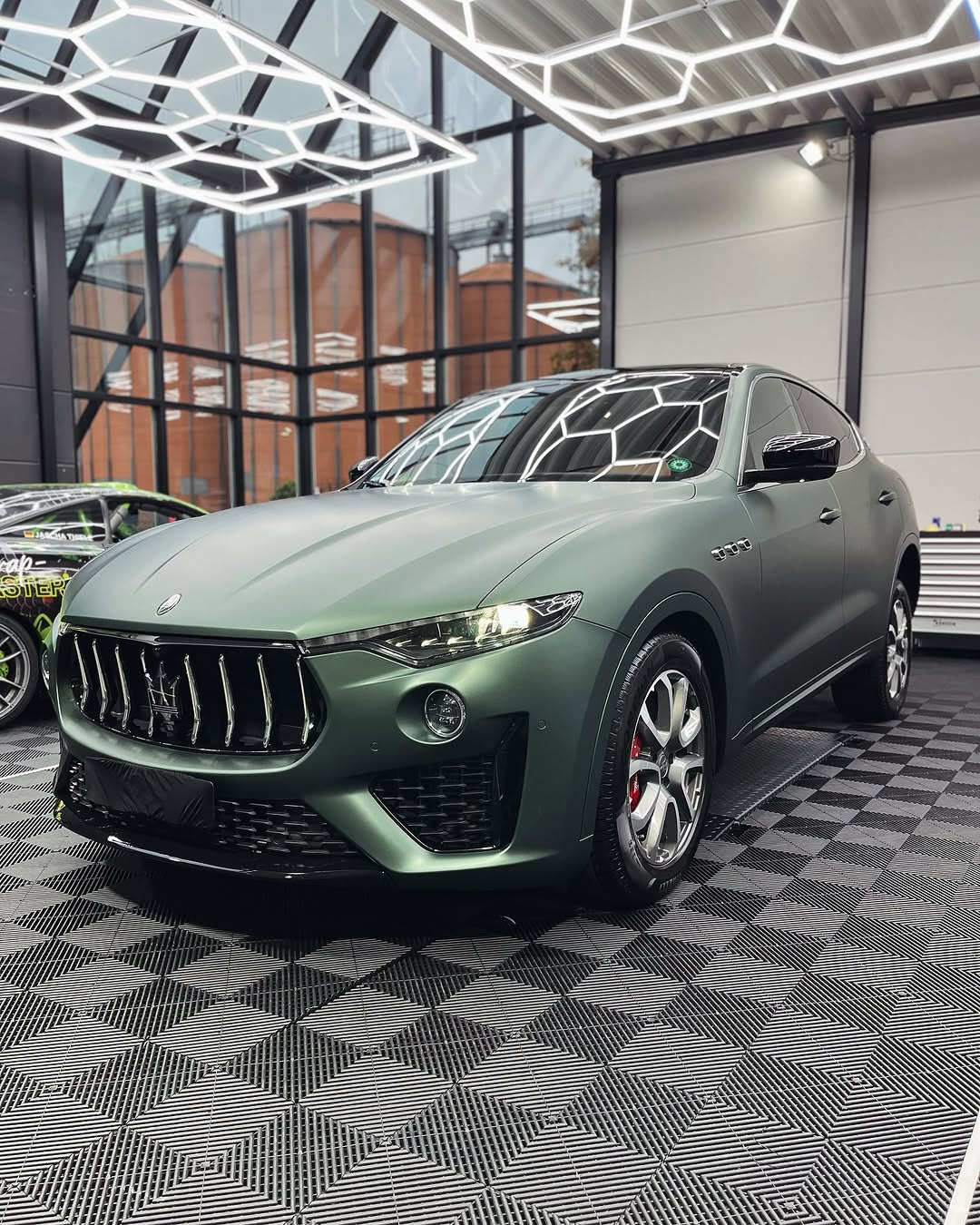 Maserati Levante - Matte Pine Green Metallic 🌲