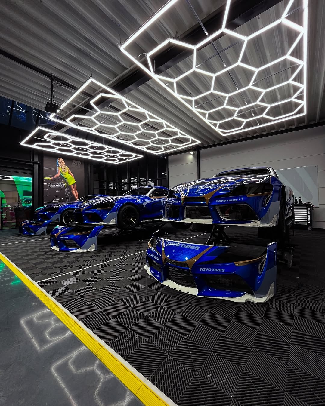 Toyo Tires Rennflotte Fullprint
